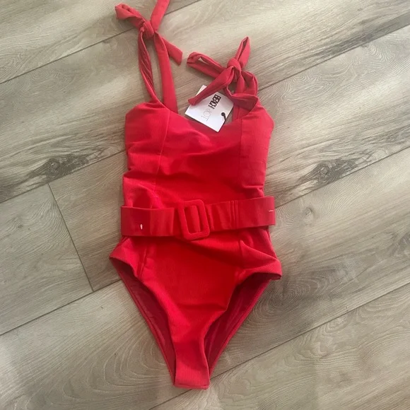 🆕 Anthropologie X Beach Riot Sydney Belted One-Piece Swimsuit in Red